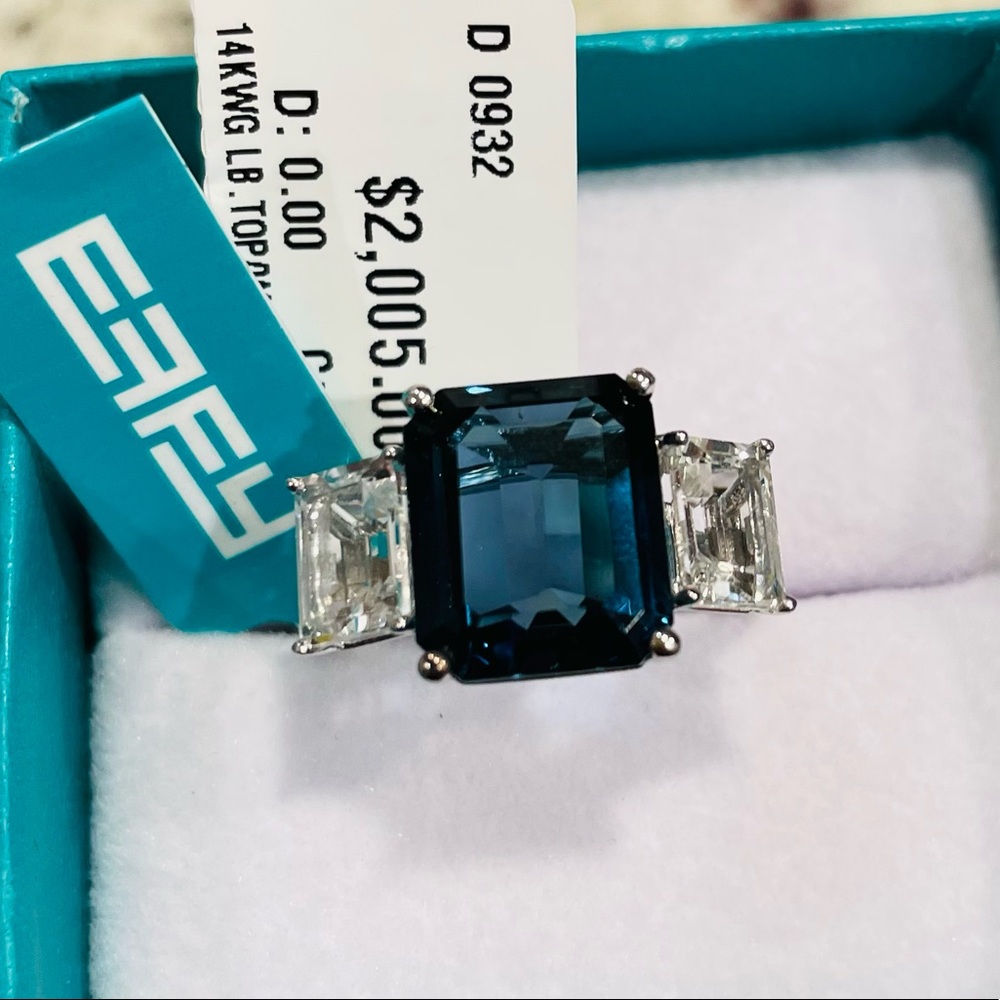 NEW! EFFY 9.35 carat London blue and white topaz statement ring. Solid 14k